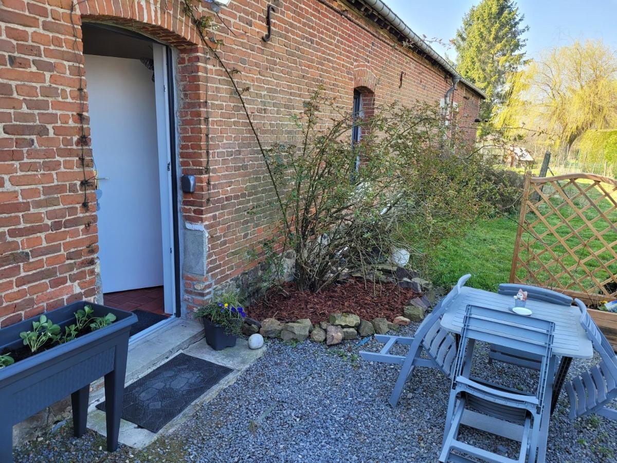 Studio Bienvenue Du Cote De Chez Nous Avec Jardin Privatif Wignehies 외부 사진