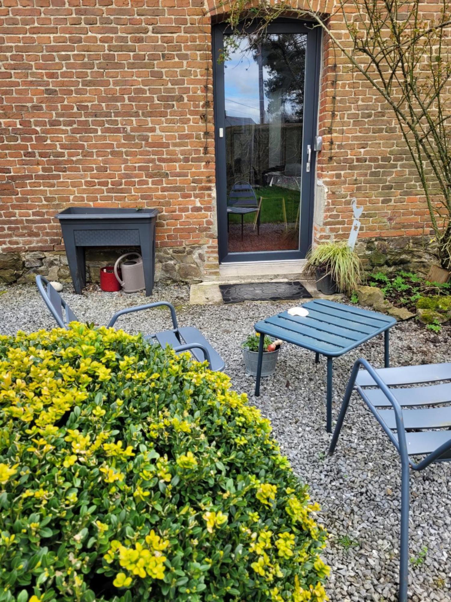 Studio Bienvenue Du Cote De Chez Nous Avec Jardin Privatif Wignehies 외부 사진