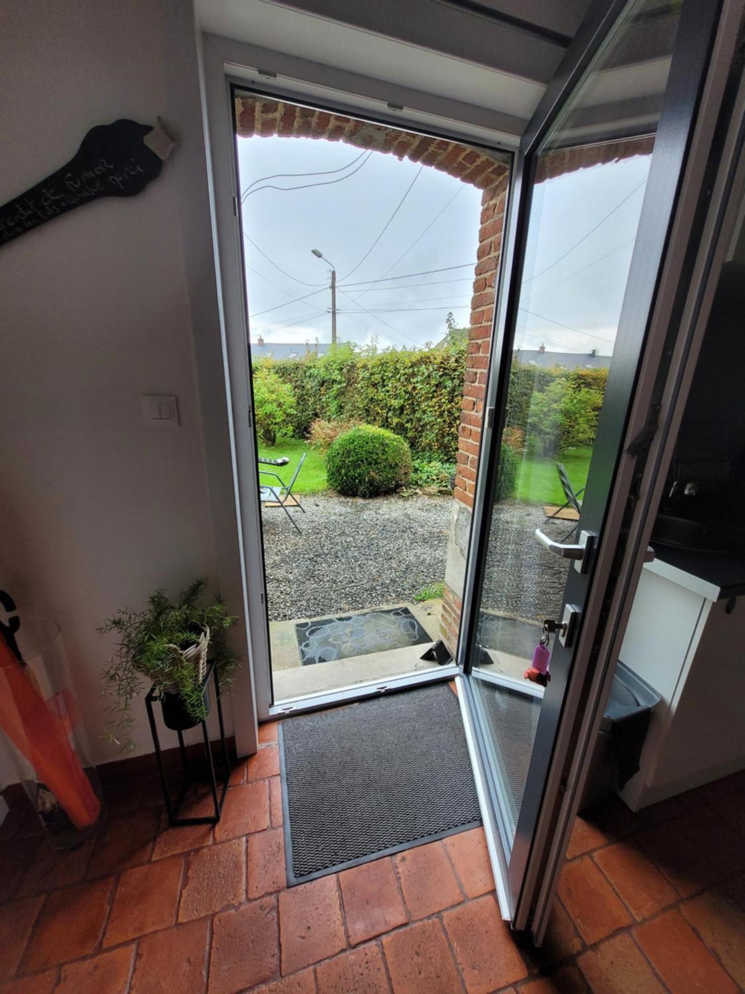 Studio Bienvenue Du Cote De Chez Nous Avec Jardin Privatif Wignehies 외부 사진